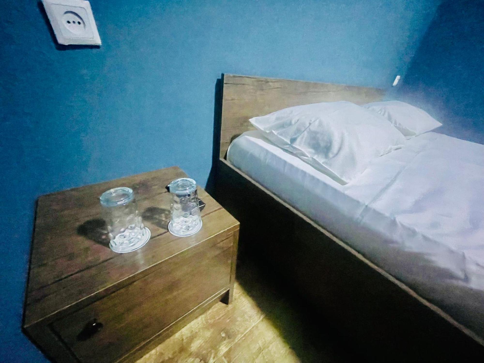 Hotel Klarastan Bon Voyage ティビリシ エクステリア 写真