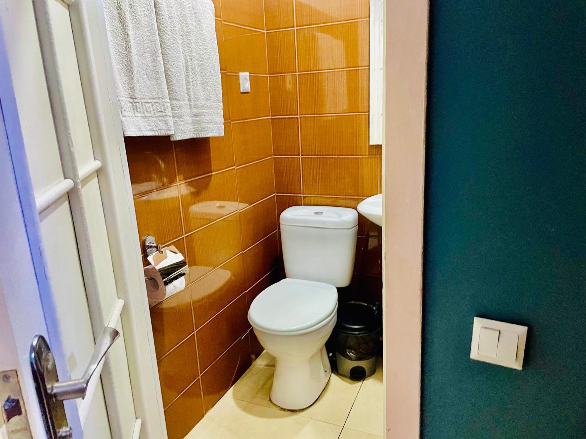 Hotel Klarastan Bon Voyage ティビリシ エクステリア 写真