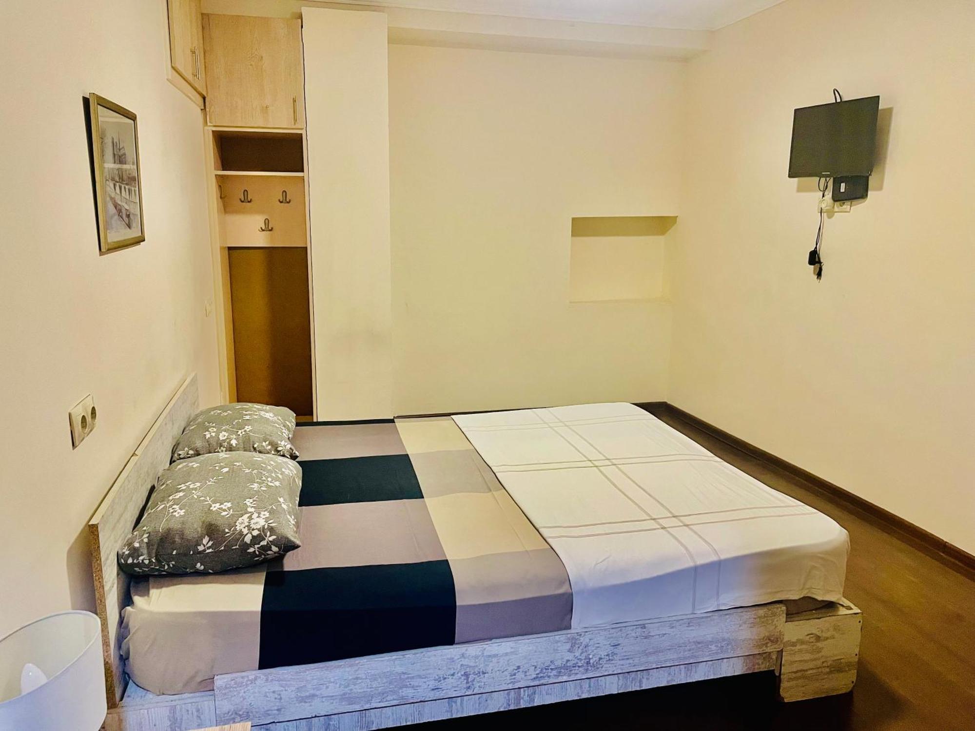 Hotel Klarastan Bon Voyage ティビリシ エクステリア 写真