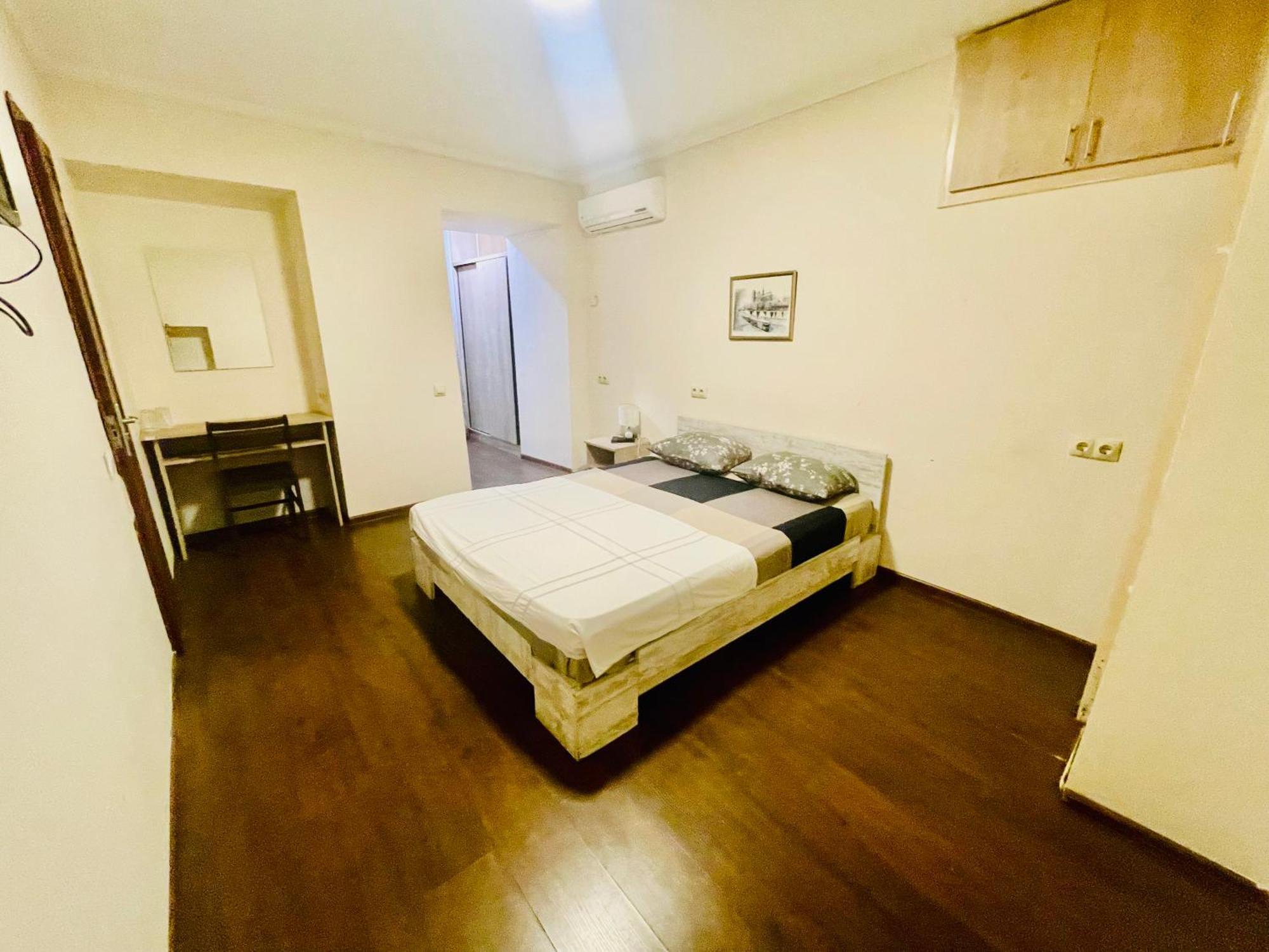 Hotel Klarastan Bon Voyage ティビリシ エクステリア 写真