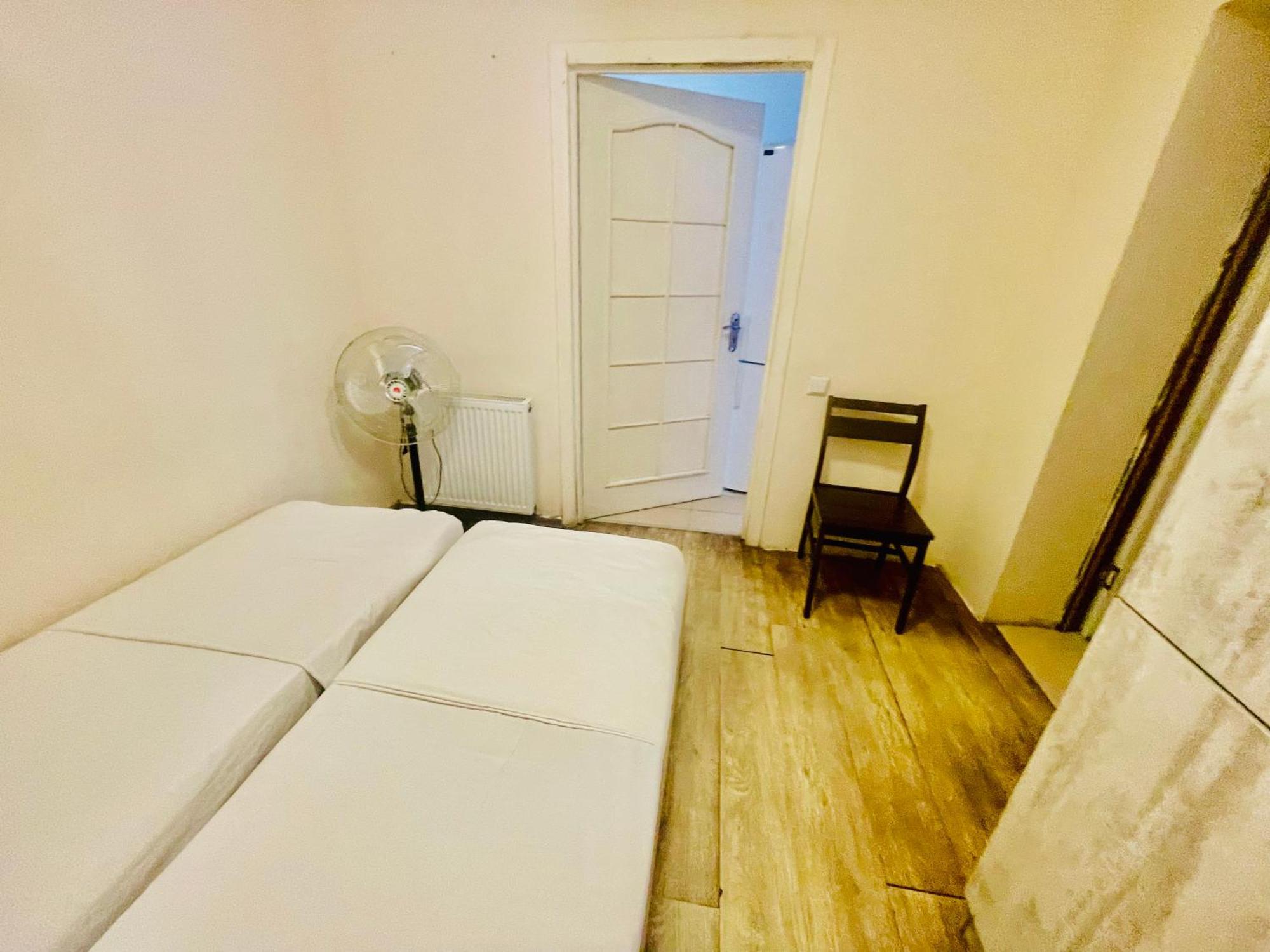 Hotel Klarastan Bon Voyage ティビリシ エクステリア 写真