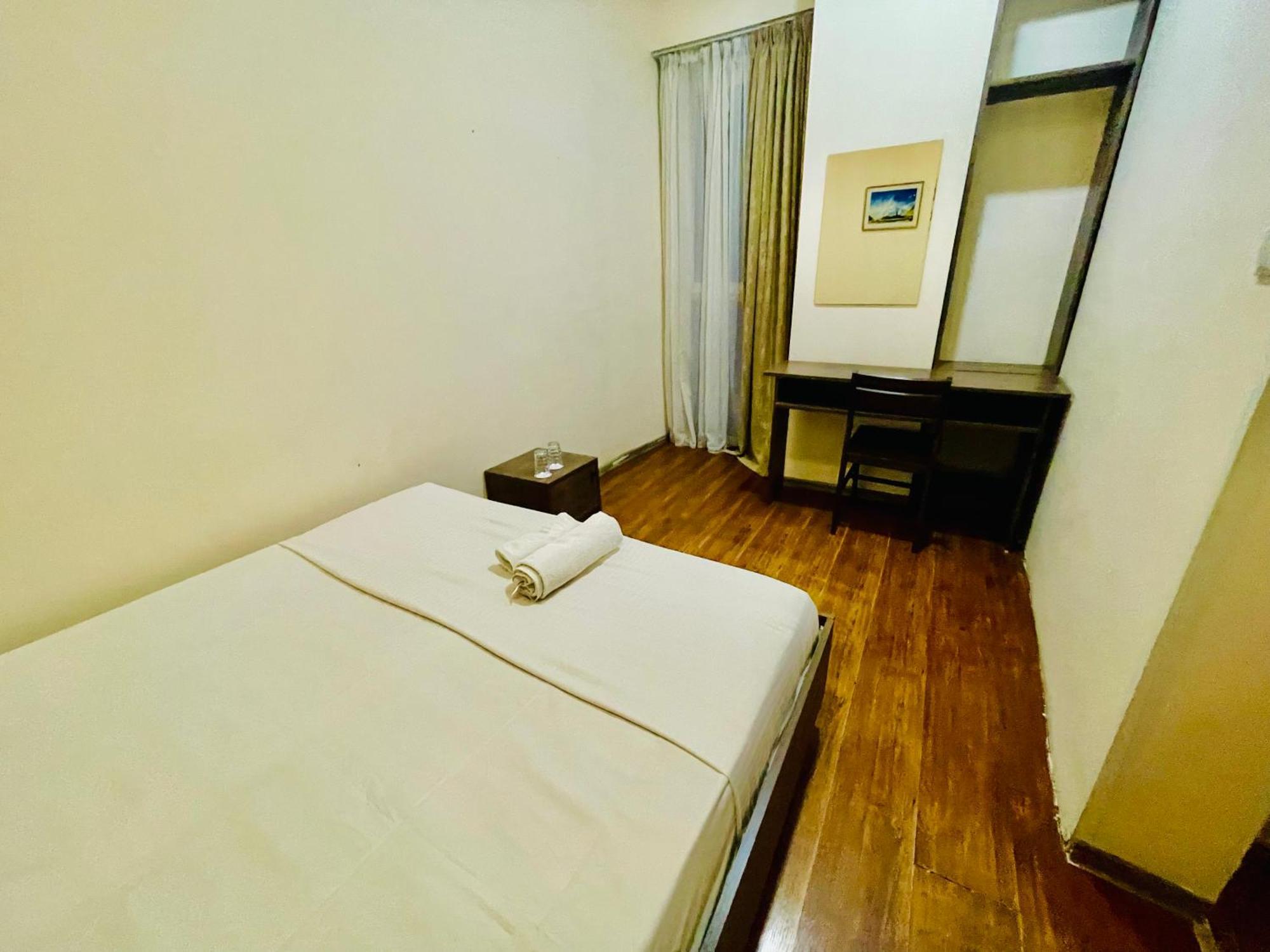 Hotel Klarastan Bon Voyage ティビリシ エクステリア 写真